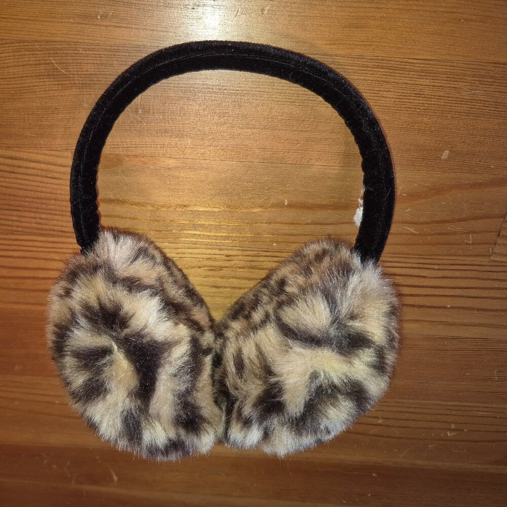 Leopard pring earmuffs